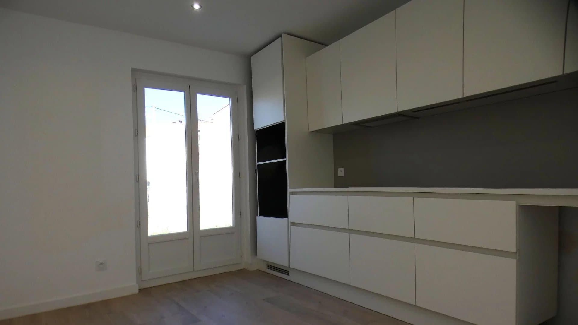 Maison 3 faces Saint Martin rénovée grand jardin - vue 3